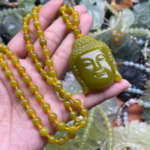 蛇纹石玉吊坠合金