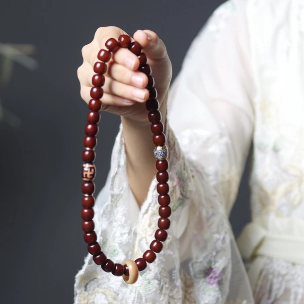 藏风双圈老料回流红菩提根手持10*11mm老型桶珠国风文玩设计款