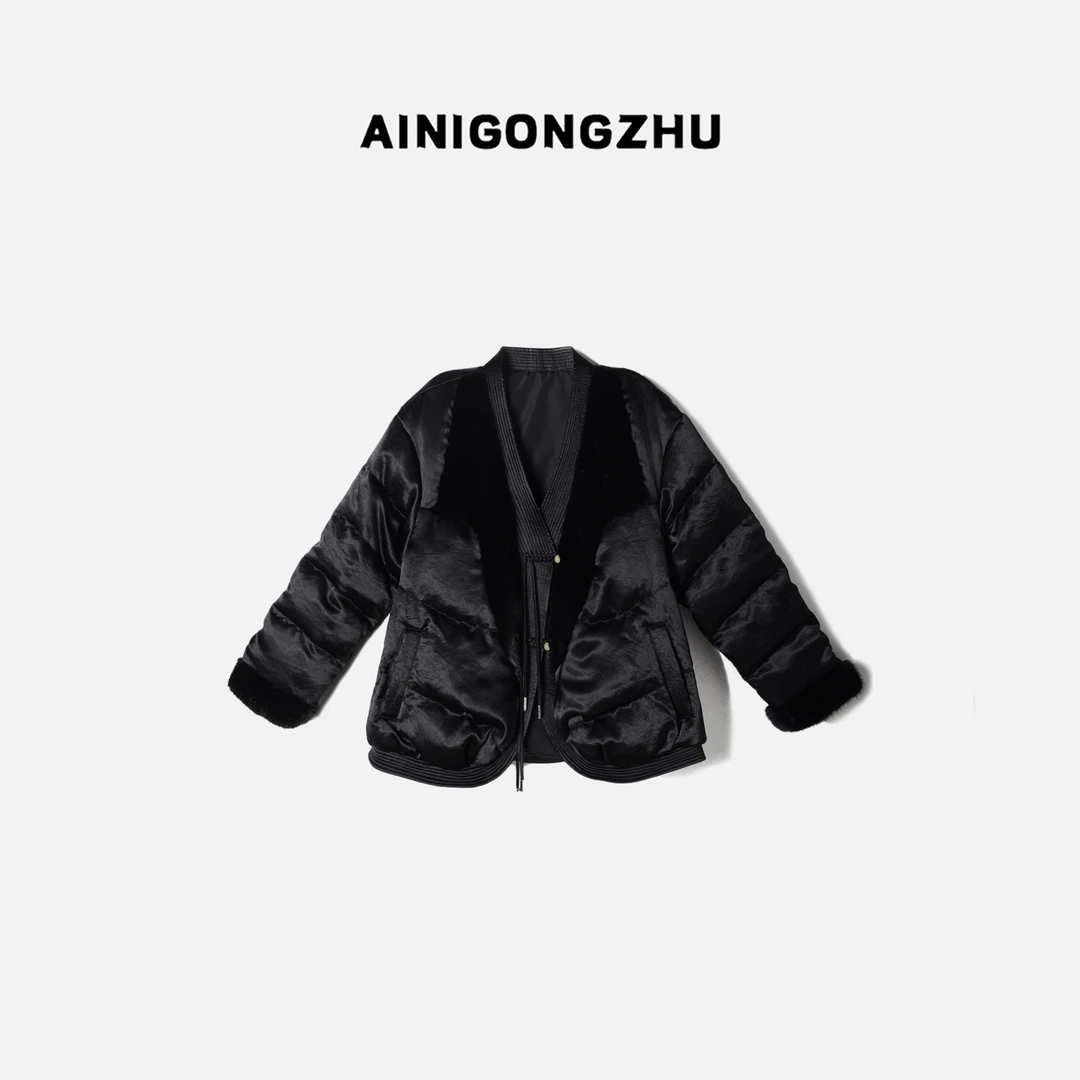 AINIGONGZHU/艾妮公主2023国风鹅绒服拼水貂小香风外套236119