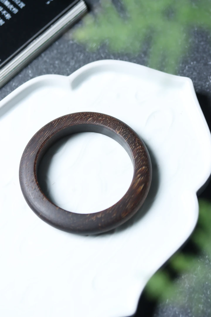 【梦琦】沉香白棋手镯  （下单联系客服备注圈口）