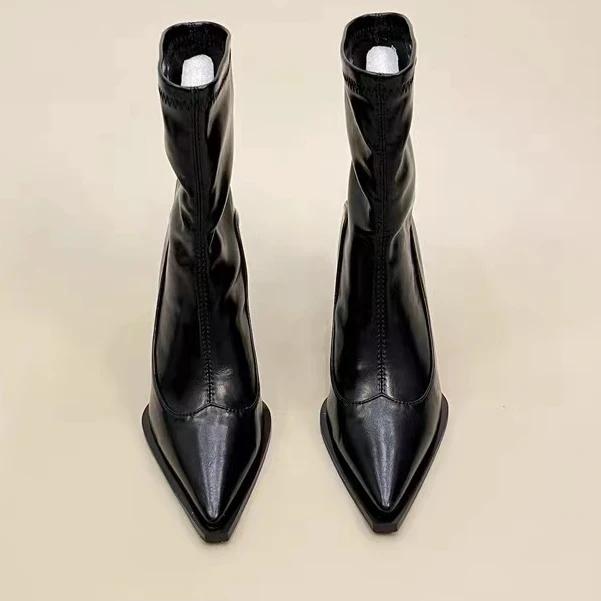 欧货女装-细跟短靴尖头2024年秋冬新款高跟软皮靴子女套筒瘦瘦靴