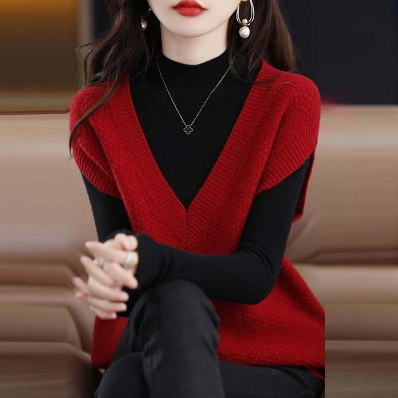 大码叠穿秋冬款针织马甲背心女鸡心领宽松无袖毛衣坎肩马夹外搭潮