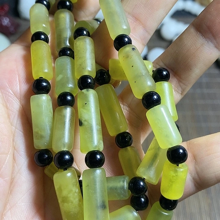 和田玉（糖玉）颈饰未镶嵌