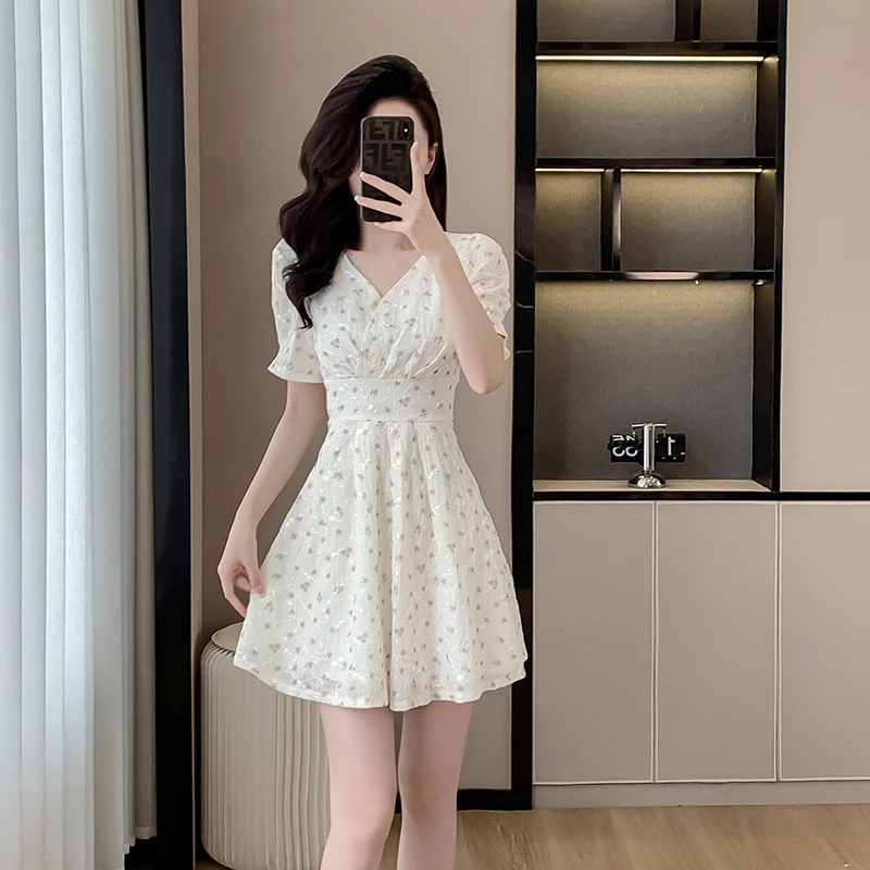 短款连衣裙2025新款150cm145娇小矮个子显高收腰显瘦气质漂亮裙子