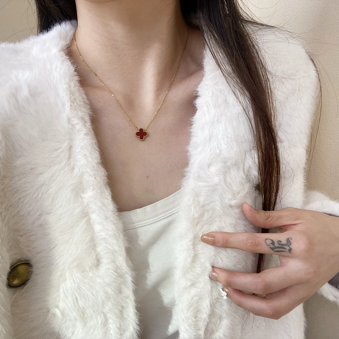 钛钢项链 钛钢项链 8510双面小草项链幸运草轻奢时尚不掉色ins