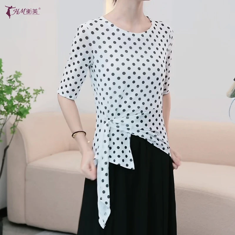 2024新款古典舞服气质波点中袖白色成人女上衣时尚修身广场舞服