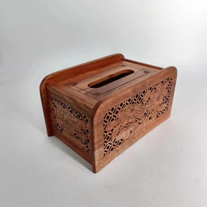 MDHL  雕花镂空盒     长19。宽11.5。高10.5 XL0015