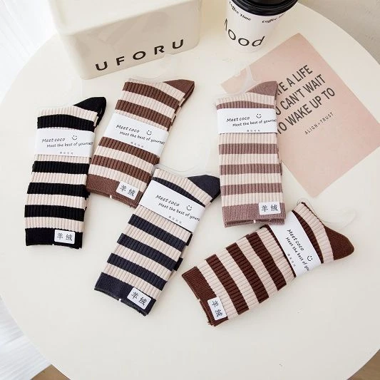 秋冬咖色系时尚羊绒女士袜子 粗条纹潮流中筒袜学院风休闲月子袜