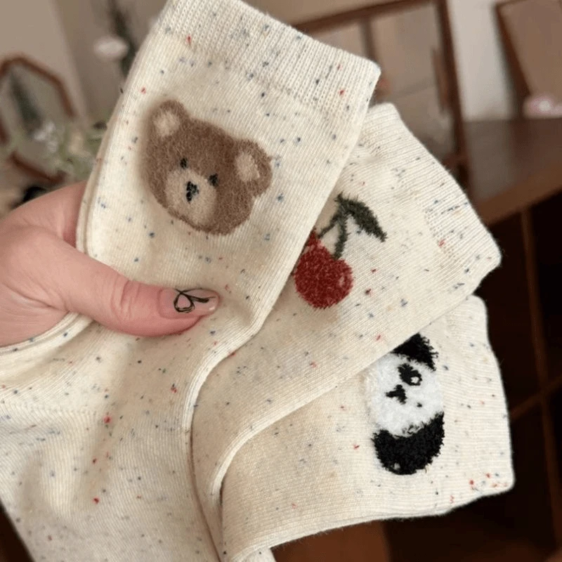 【今日推荐】秋季新品点子纱纯色ins可爱小熊多巴胺学院女中筒袜