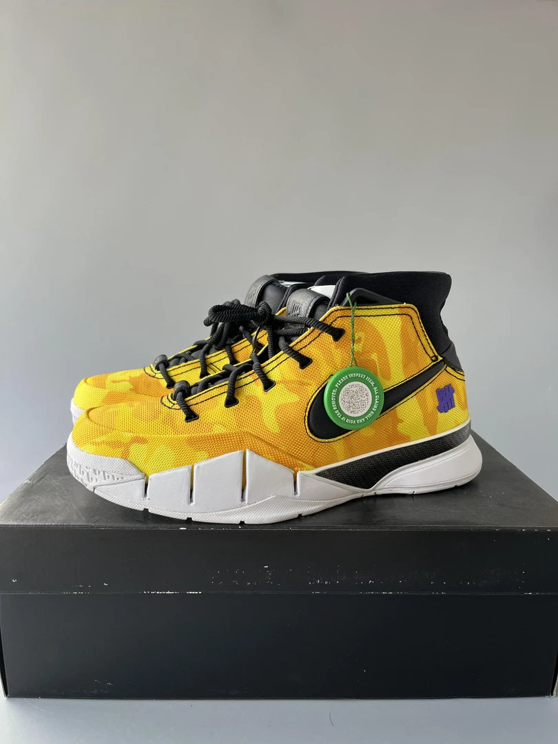 Kobe ZK1 UND 洛杉矶 沥青 黄色 篮球鞋 41码全新原盒