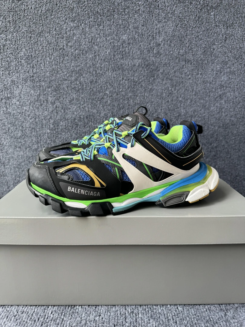 95新 Balenciaga/巴黎世家 42码 track 黑蓝 雪碧 老爹鞋 原盒