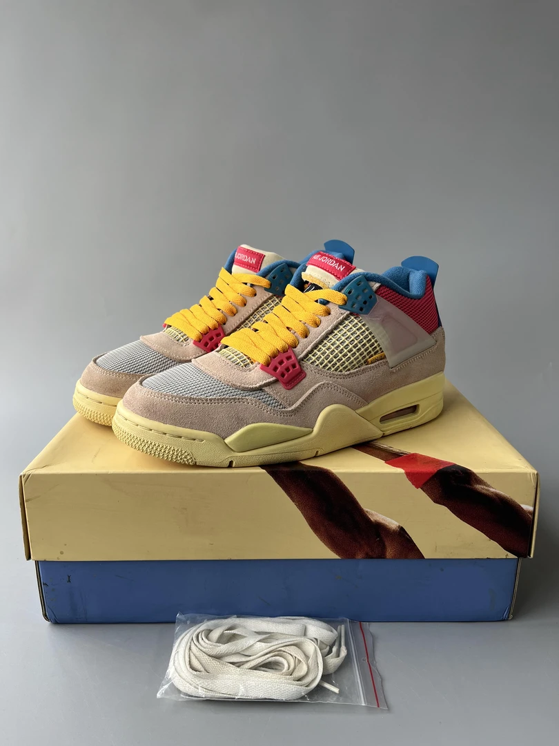 AJ4 Union 粉红蓝 篮球鞋 42码原盒 充新成色