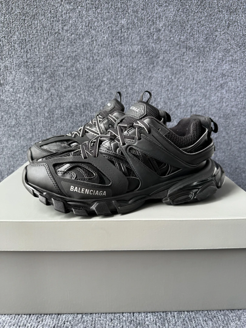 41码 Balenciaga 巴黎世家 track 黑色 老爹鞋 原盒 95新