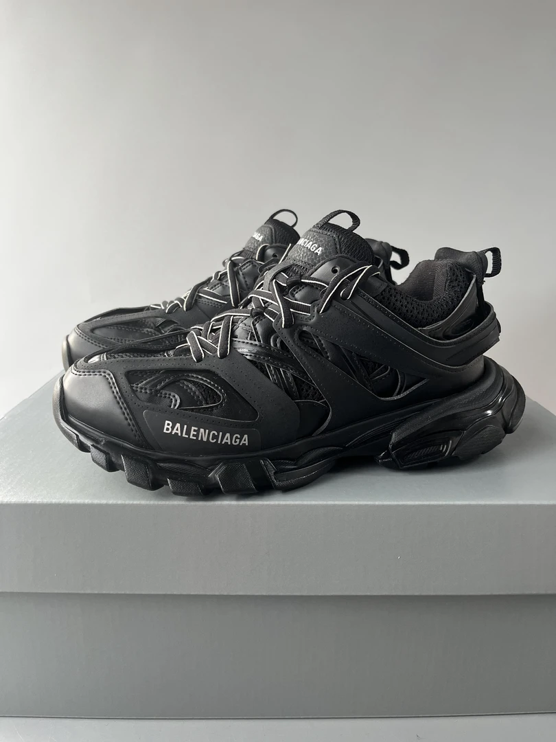 Balenciaga巴黎世家 track黑色 老爹鞋 40码原盒 备用鞋带在 98新