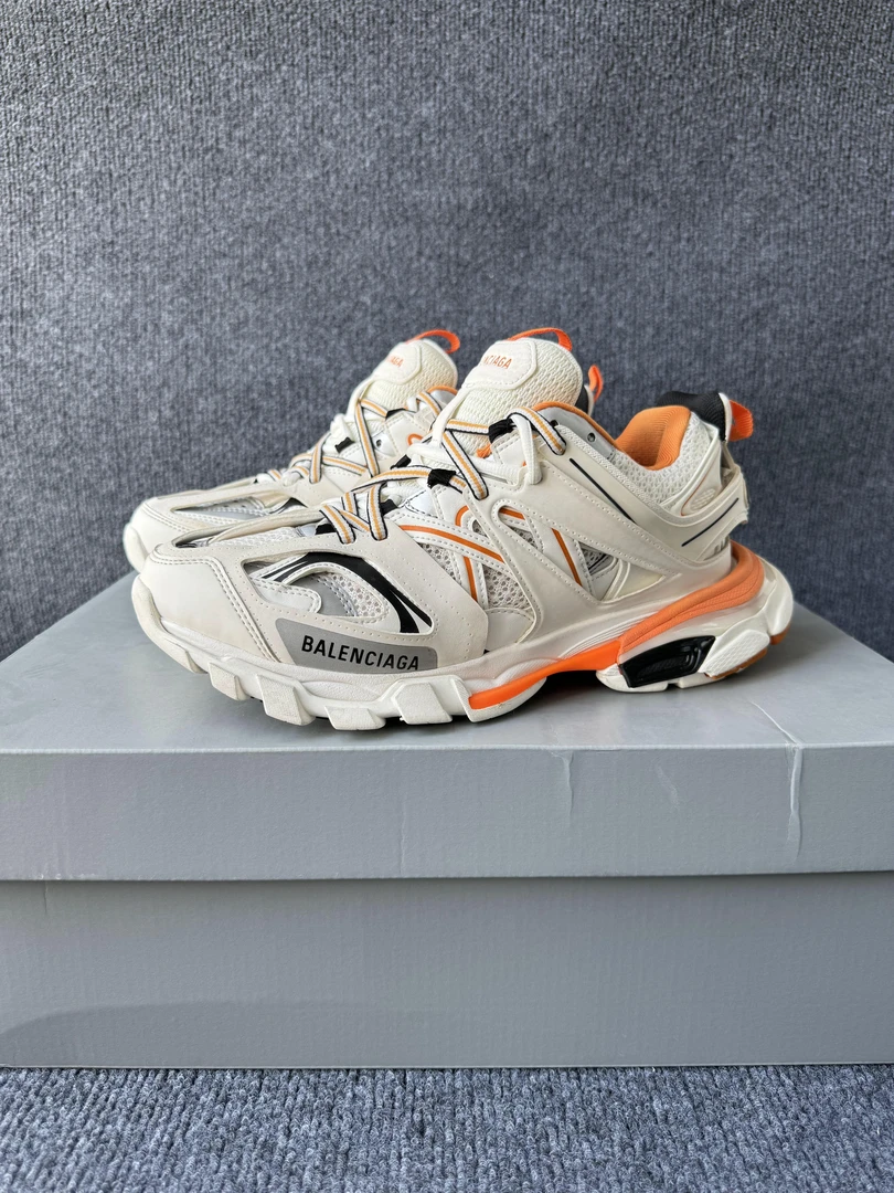 Balenciaga 巴黎世家 track 白橙 老爹鞋 40码原盒 鞋带在 98新