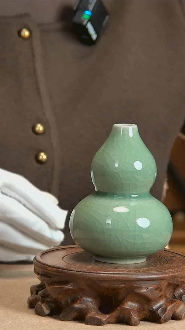 【闪购商品】陶瓷碗豆青釉葫芦