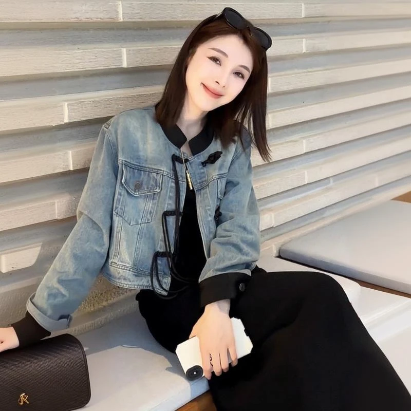 新中式国风拼接撞色牛仔短外套女2024春高级感洋气小个子盘扣上衣