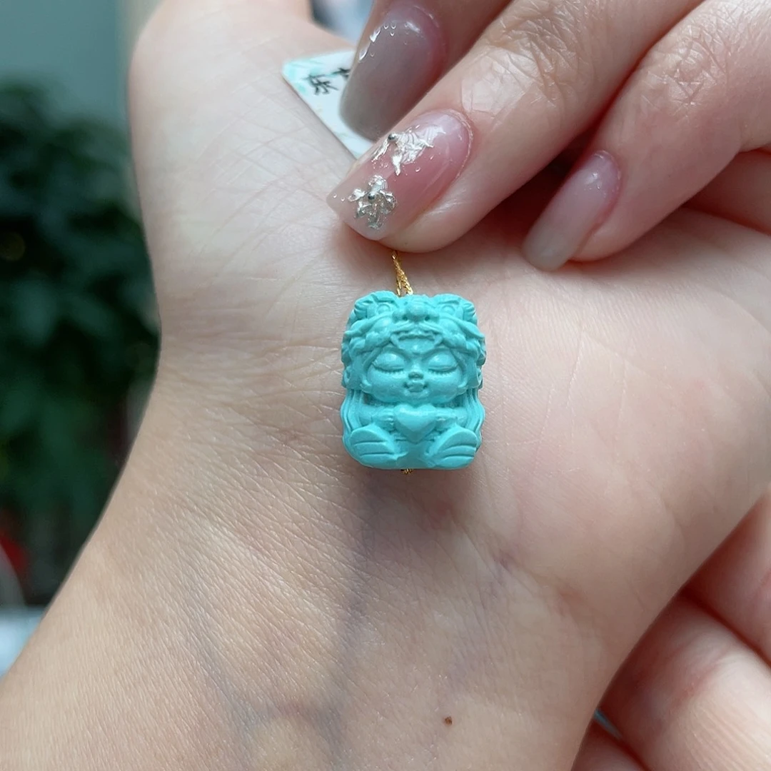 绿松石颈饰未镶嵌