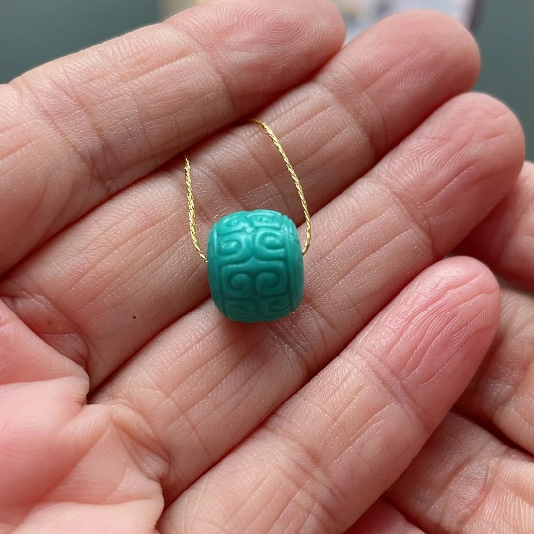 绿松石颈饰未镶嵌