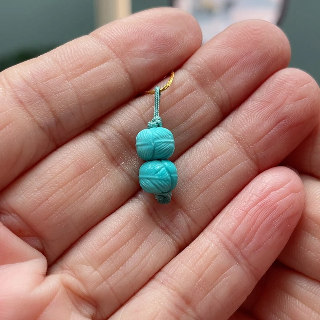 绿松石颈饰未镶嵌