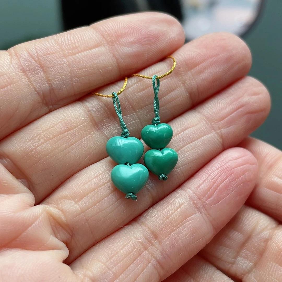 绿松石颈饰未镶嵌