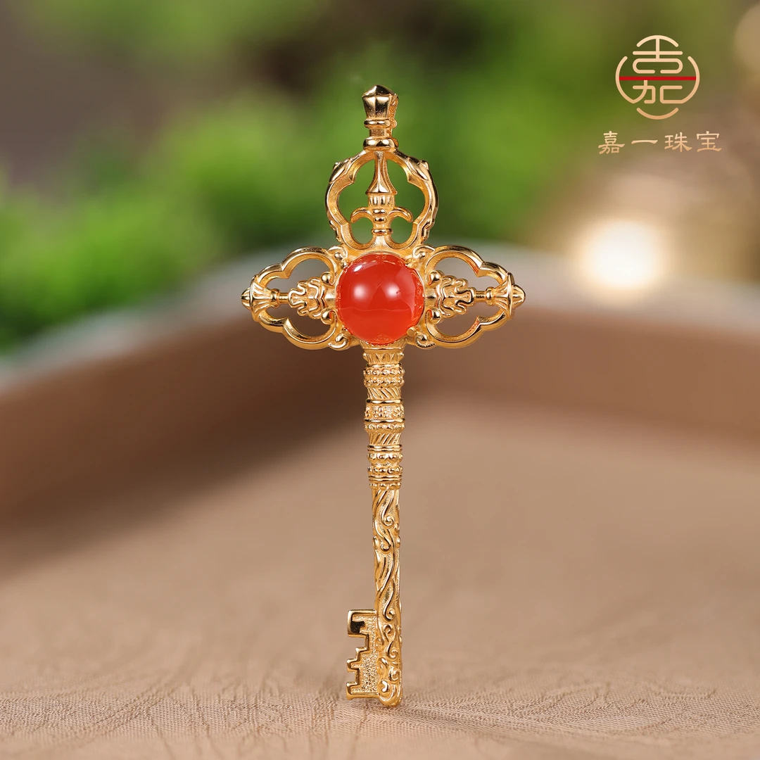 【嘉一珠宝】冰红南红蛋面祥云杵杵钥匙吊坠小众玉石饰品精美礼物