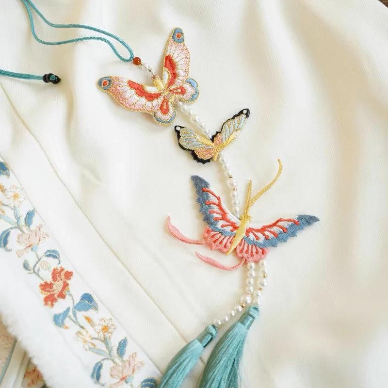 合金仿珍珠吊坠 云深雾浅 蝴蝶骨 原创汉服禁步百蝶刺绣流苏挂件