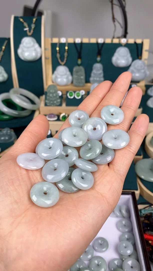 【闪购商品】翡翠颈饰未镶嵌平安扣（多样性发货选其一）