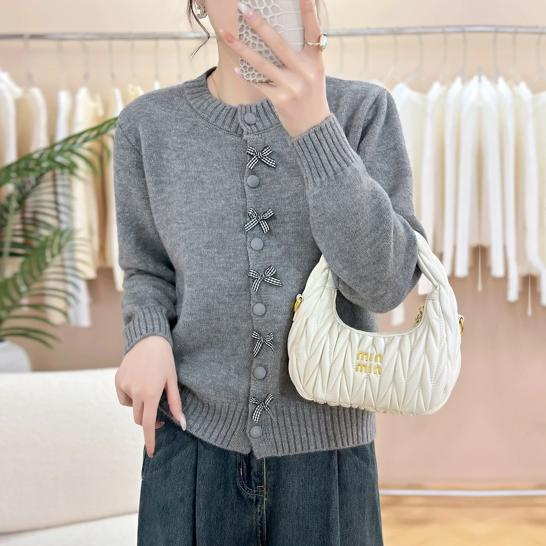 苏醒的乐园蝴蝶结圆领针织SXMY32859百搭显瘦秋冬打底单穿开衫女