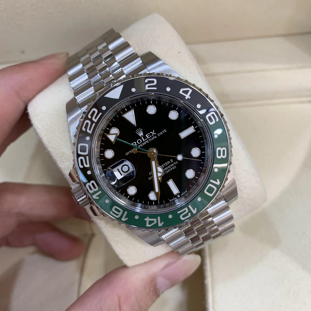 99新 Rolex/劳力士 M126720VTNR-0002五珠雪碧圈保卡23年8月12日