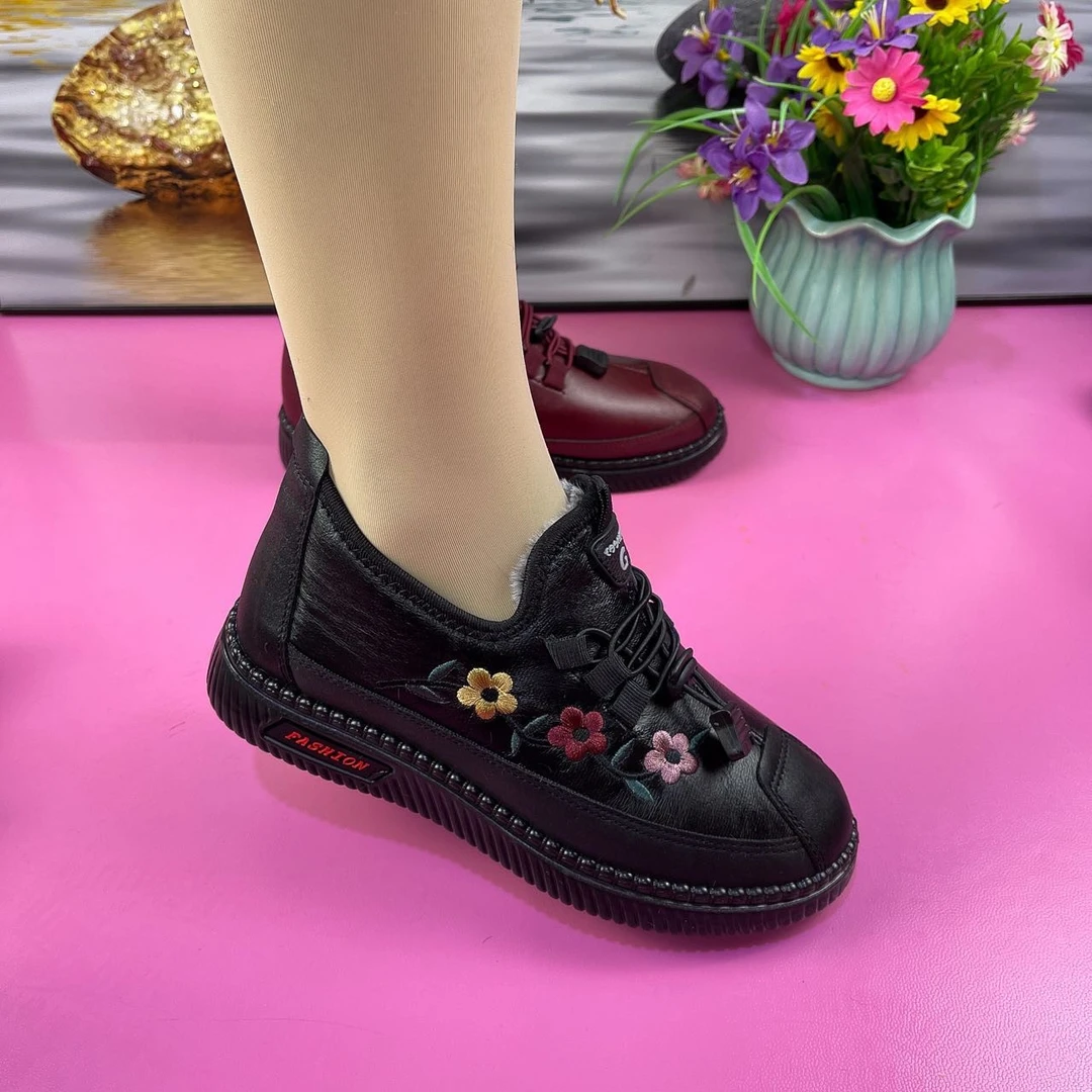 香忊老北京仿皮 妈妈鞋-加大码号（35-43码）-20405