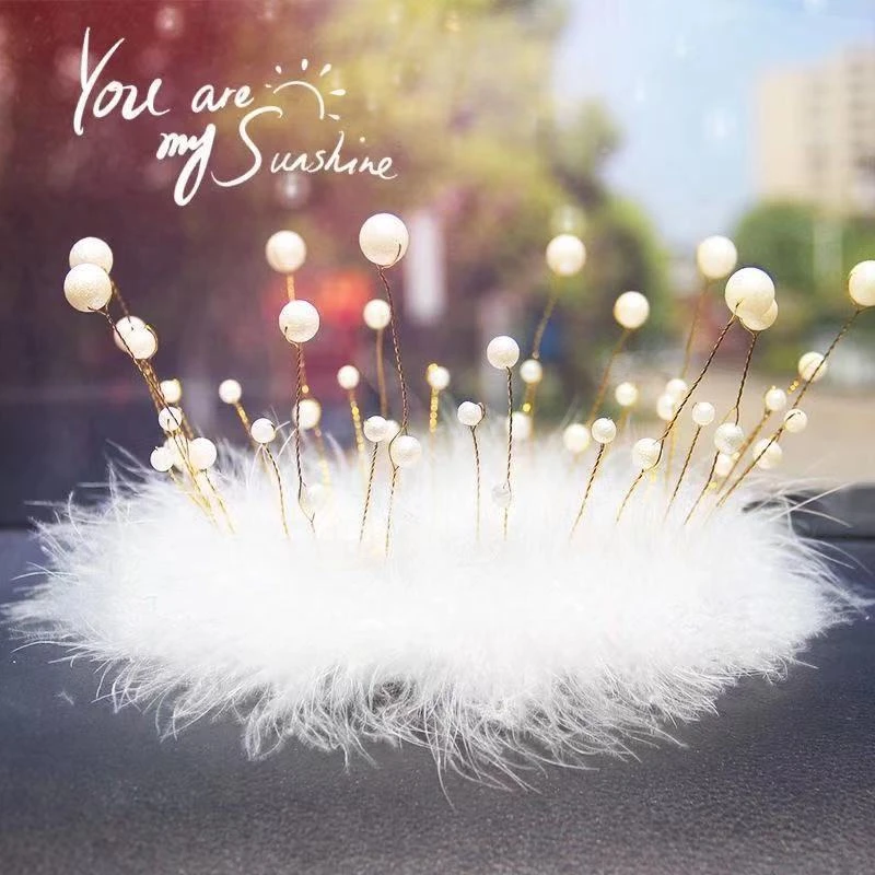 汽车珍珠羽毛防滑垫汽车网红饰品摆件