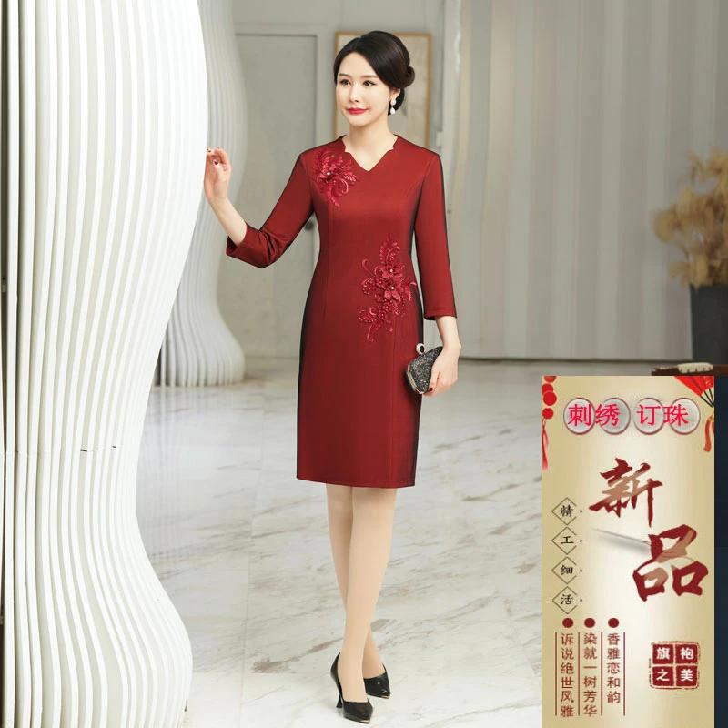 婚礼妈妈礼服高贵中老年高端年轻喜婆婆婚宴装改良旗袍高档连衣裙