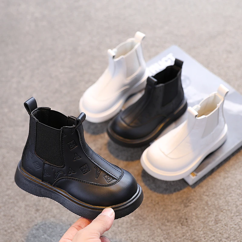 儿童靴子2025秋冬新款时尚百搭马丁靴中大童英伦风宝宝短靴-BK198
