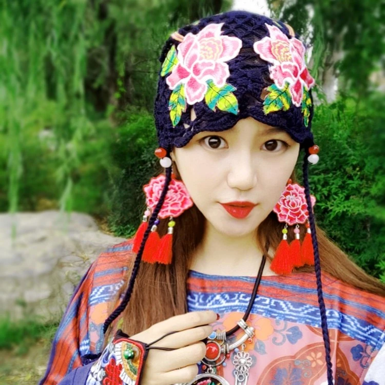 杨丽平中国风新款原创手工钩花刺绣花帽旅游女文艺复古镂空帽玉珠