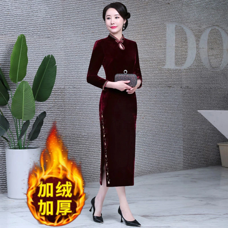秋冬金丝绒加绒加厚手工钉珠长袖长旗袍大码妈妈走秀婚礼纯色旗袍