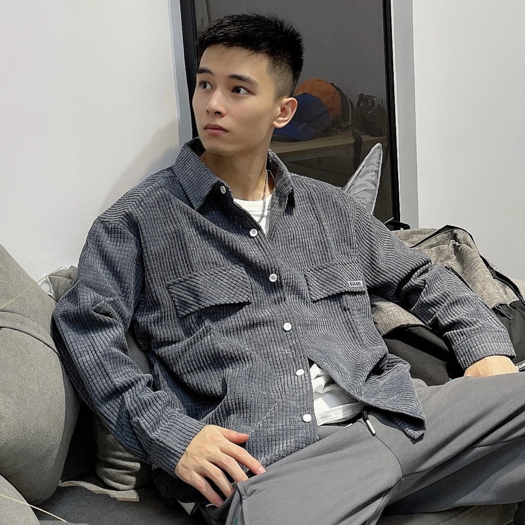 TailorCat秋季薄款男士灯芯绒玉米格衬衫外套休闲长袖宽松质感