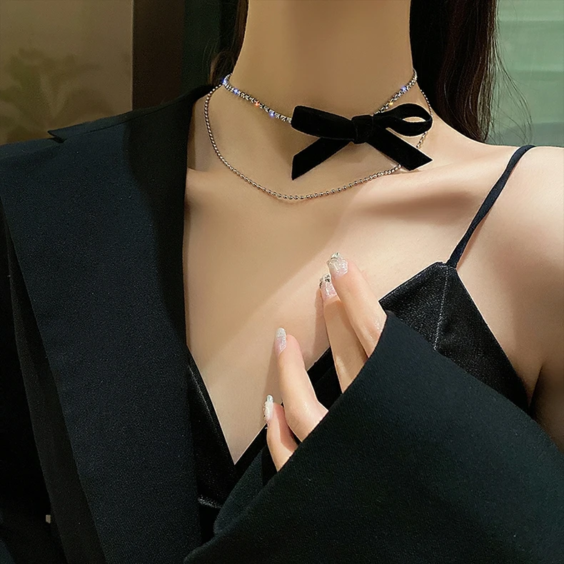 闪钻交叉双层丝绒蝴蝶结项链仙女气质锁骨链百搭颈链