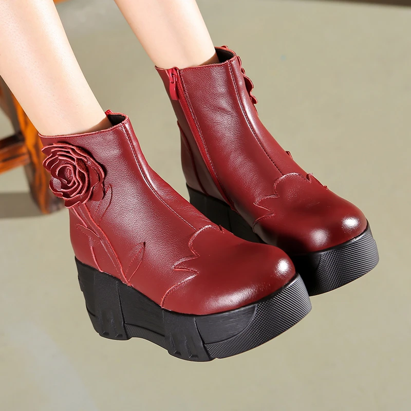 嫔妃丽人民族风妈妈鞋真皮坡跟玫瑰防水台加棉舒适圆头中国风女靴