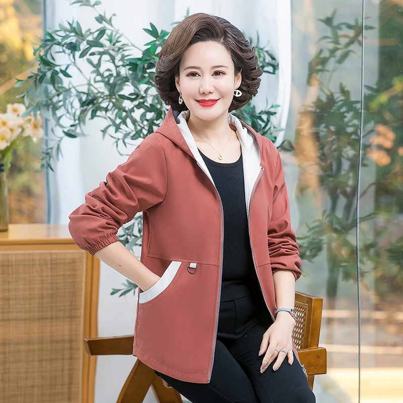 中年妈妈春秋装外套女款衣2021新款40岁中老年女装宽松夹克衫