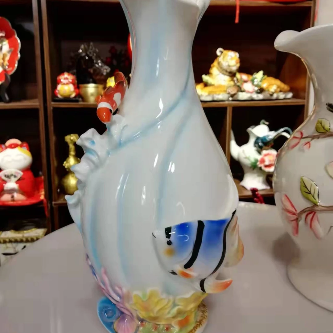 珐琅瓷手绘陶瓷花瓶摆件