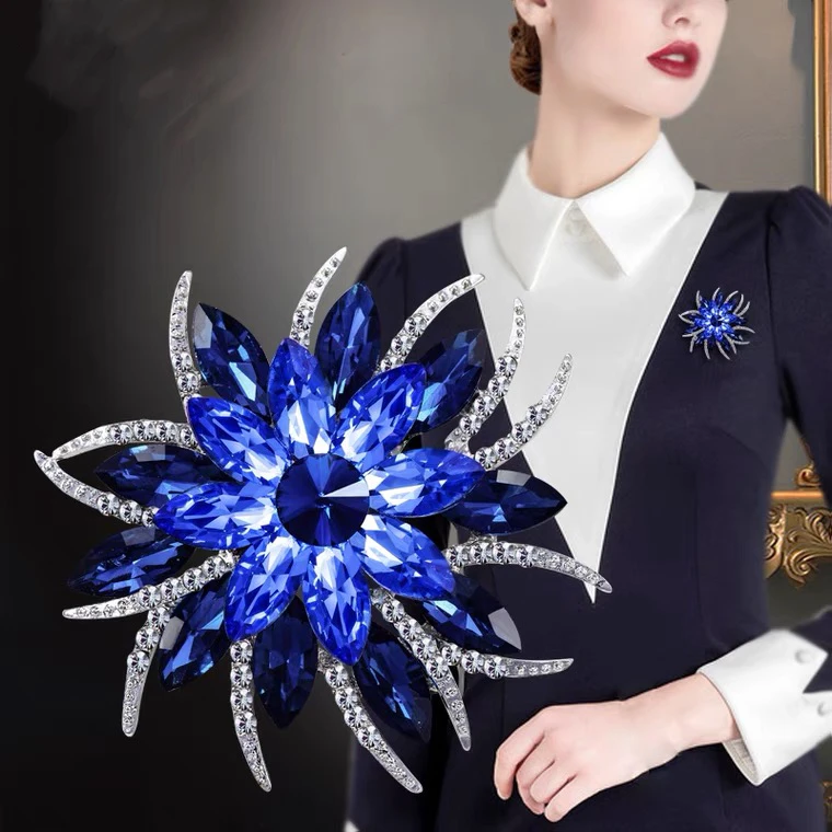 锌合金玻璃胸针 【微微】XZ066蕙质兰心莲花胸花别针配饰品