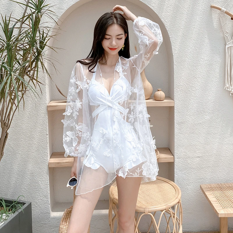 泳衣女款2025新款网红款泡温泉海边沙滩三角泳装比基尼连体游泳衣
