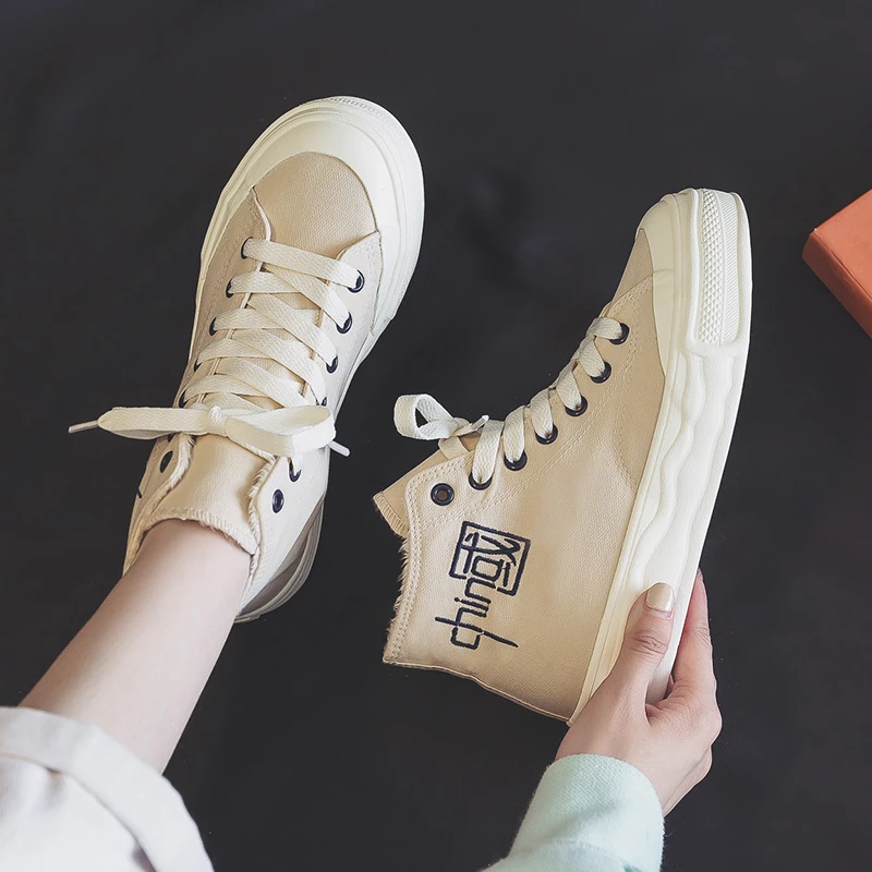 人本21622中国风高帮帆布鞋2021冬季新款平底系带加绒保暖女鞋