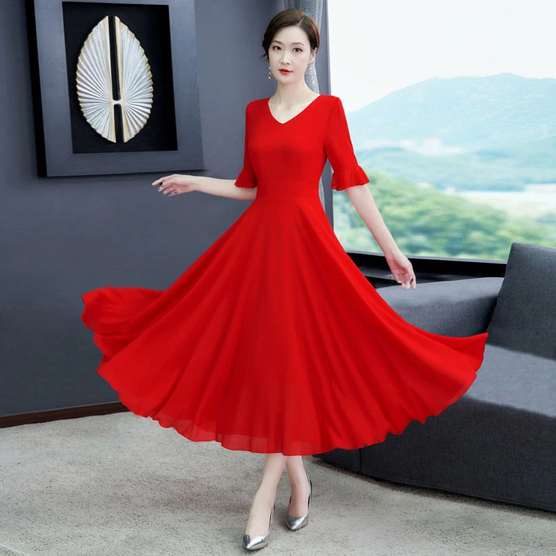 雪纺连衣裙女夏长款新款2025夏季大码女装遮肚显瘦大摆沙滩长裙子