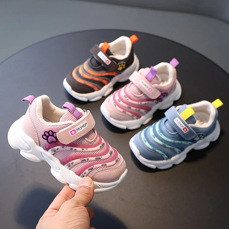 宝宝机能鞋新款透气网鞋1-6岁男童女童学步儿童童鞋网红毛毛虫1-6