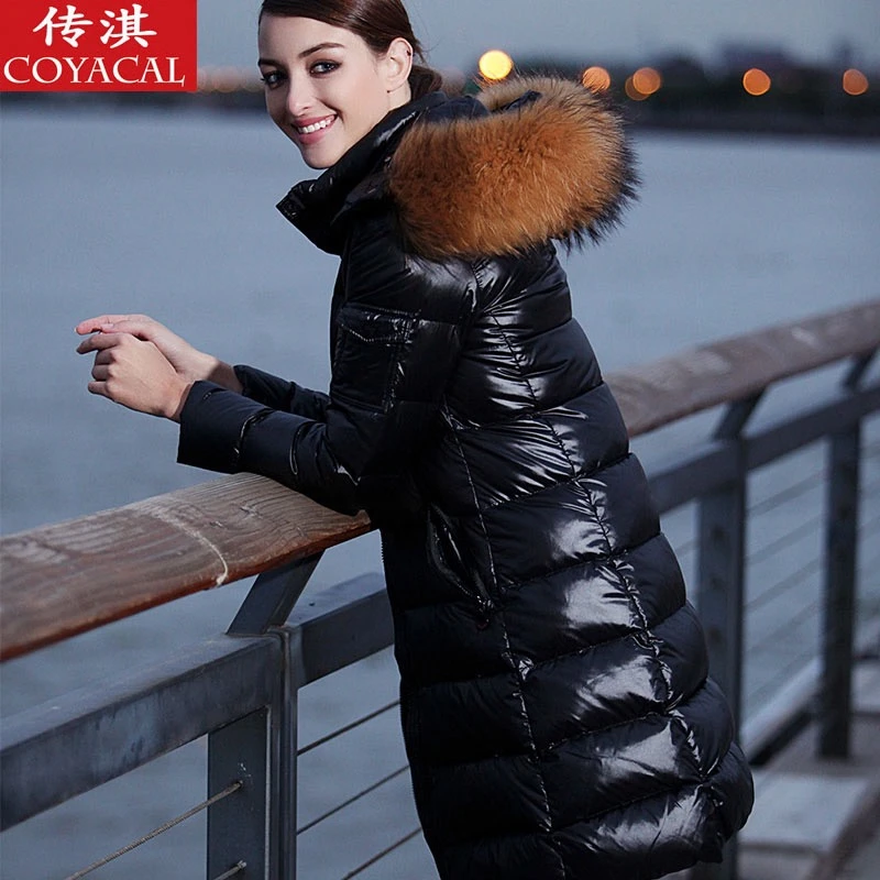 coyacal充绒256-340克冬季超厚修身显瘦加大毛领羽绒服女中长款