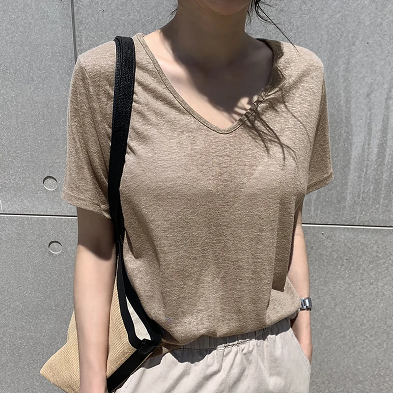 冰丝短袖T恤女薄款夏季2024新款V领宽松显瘦百搭天丝面膜透感上衣