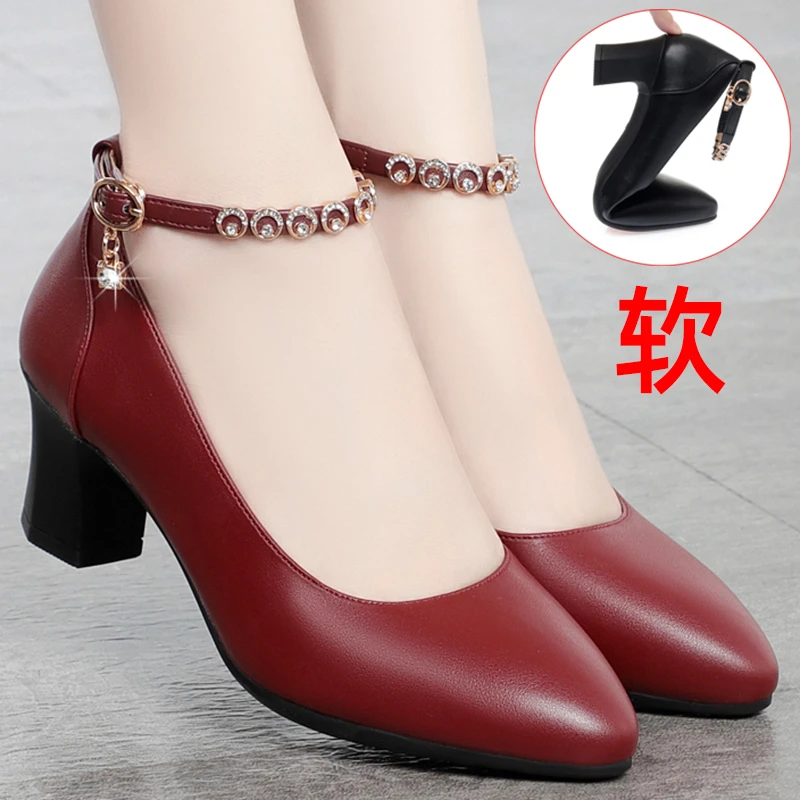 真皮软底一字扣带高跟工作跳舞红色妈妈配旗袍女鞋粗跟单鞋皮鞋夏