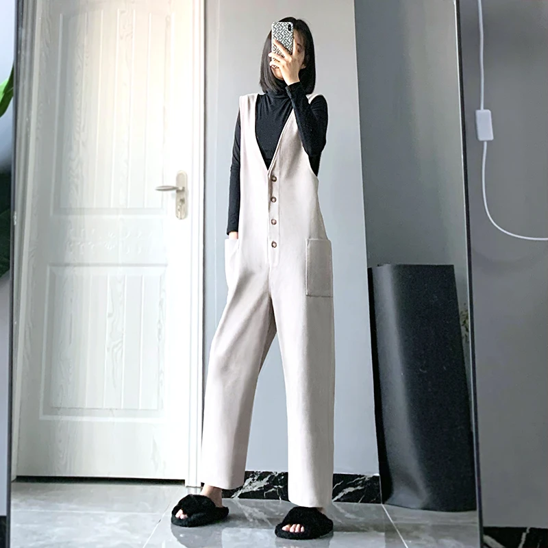 高级感气质毛呢v领背带裤女春季2025新款大码显瘦时尚休闲连体裤